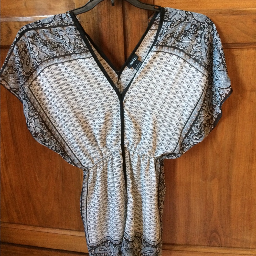 RUE 21 BOHO TOP